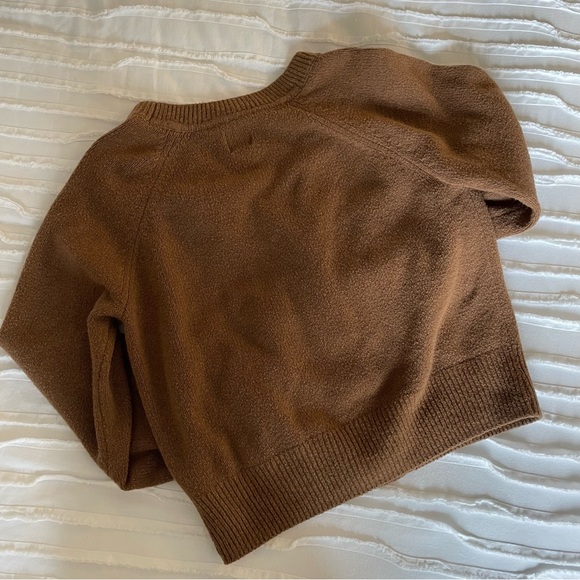 GAP Women’s V-Neck Cardigan - Picture 2 of 3